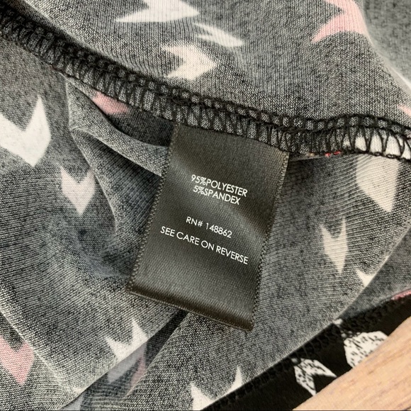 Torrid black and red geometric print tank top - Picture 5 of 10